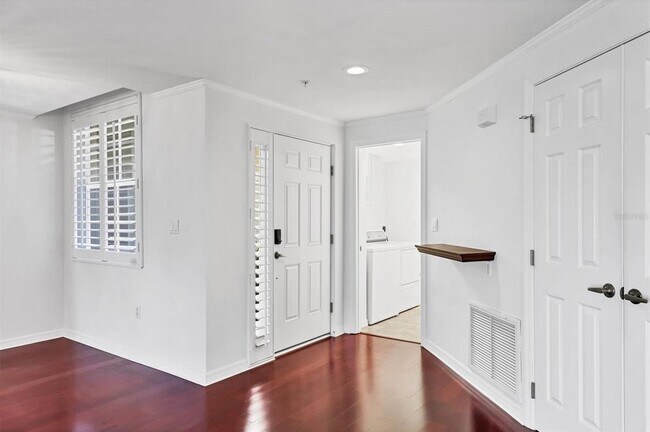 Building Photo - 2313 Jessie Harbor Dr