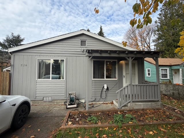 Building Photo - 226 NE 92nd St