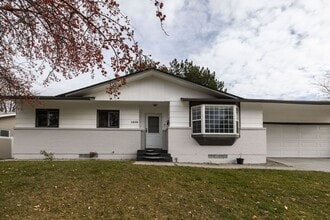 Building Photo - 4 BED 2 BATH HOME WITH BONUS ROOM IN IDAHO FALLS