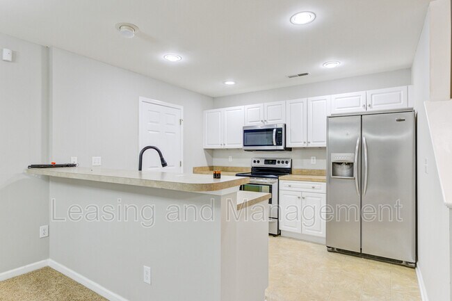 Building Photo - 8849 Jenny Lind St