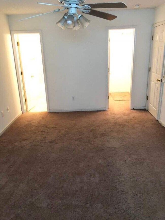 Building Photo - Adorable 3 Bedroom House in Clemson!