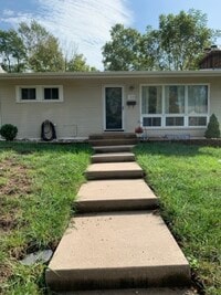 Building Photo - 103 S Fairview Ave