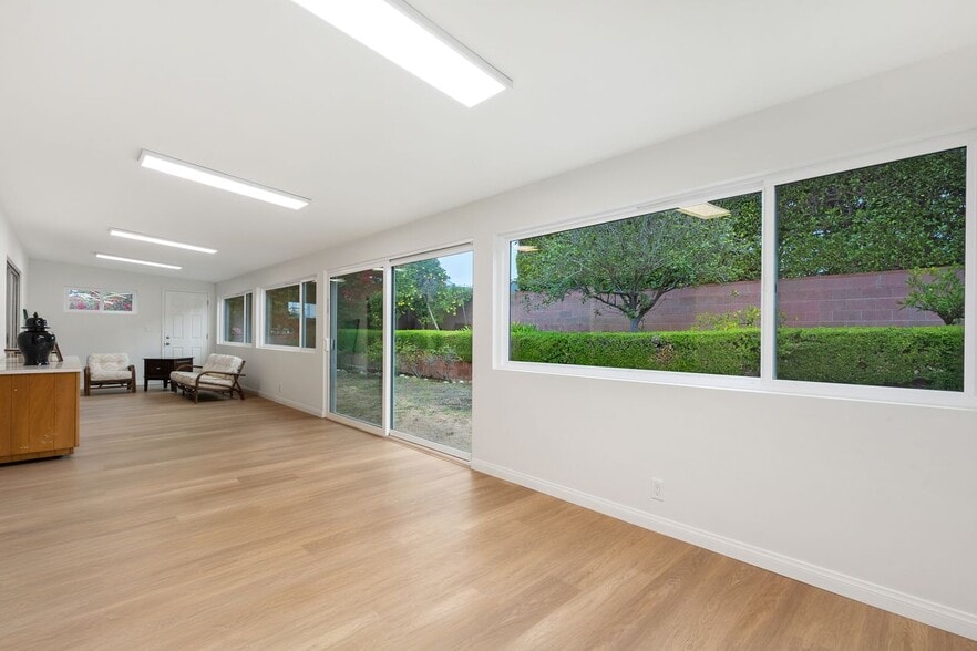 Building Photo - 6204 S Corning Ave