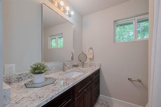 Building Photo - 3514 Fuqua St