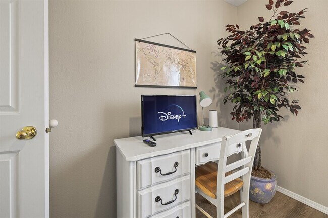 Building Photo - 7302 Bay Meadows Dr