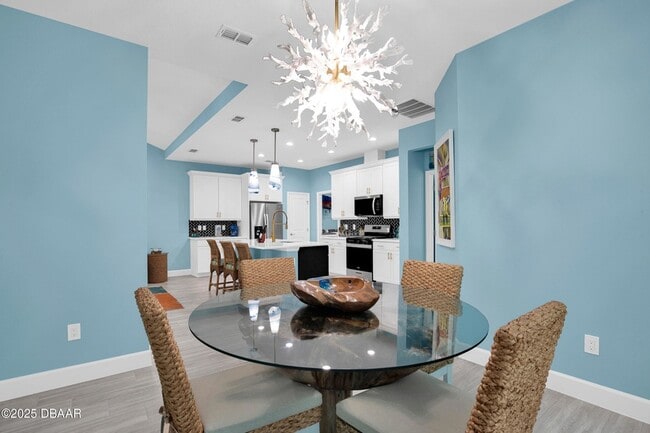 Building Photo - 275 Last Mango Dr