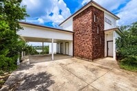 Building Photo - 10602 Knob Hill