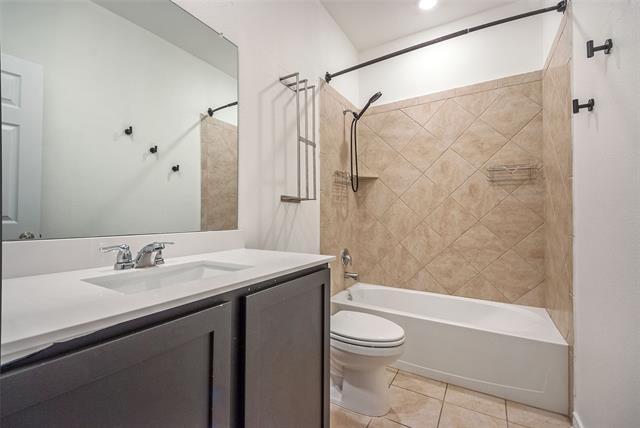 Building Photo - 222 Gavin Trl