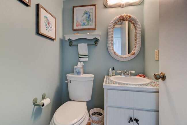 Building Photo - 59 Oceanside Dr