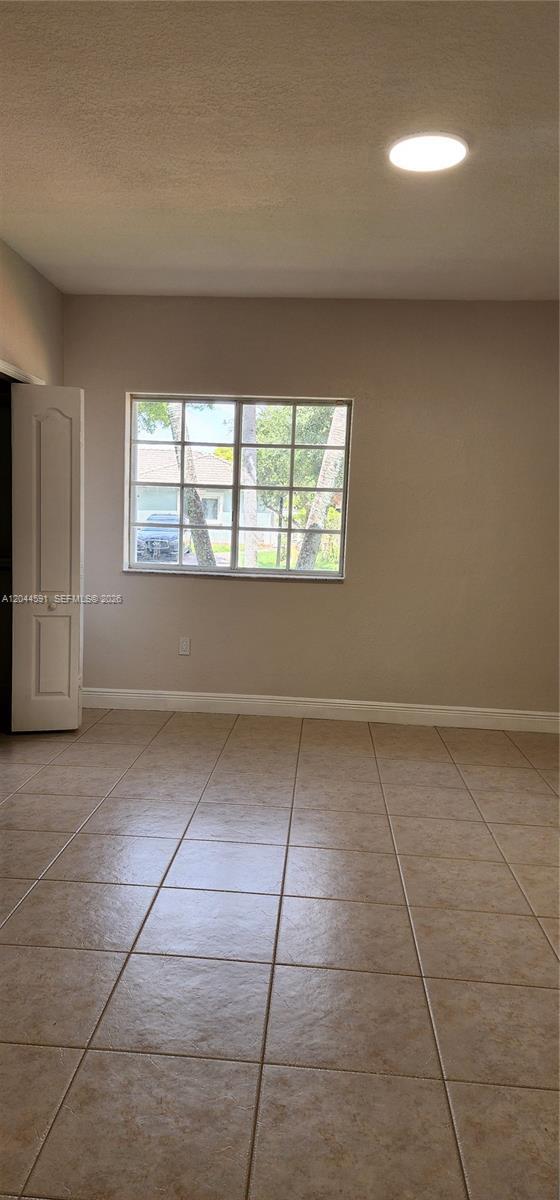 Building Photo - 16507 NW 91st Ave