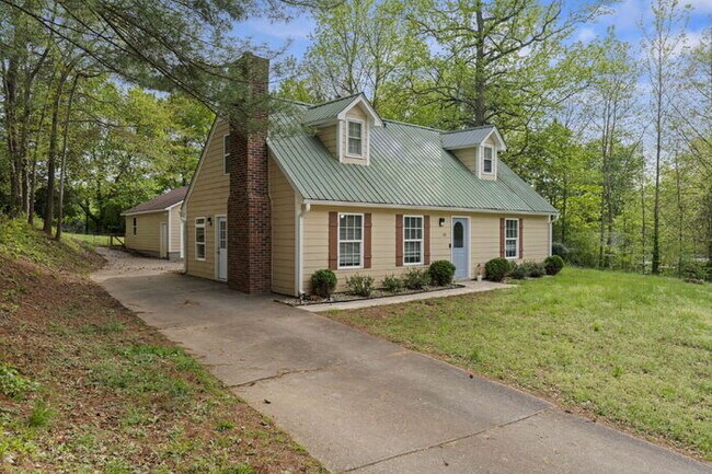 Building Photo - 4BR/2BA Piedmont Home with Flexible Layout + Detached Garage