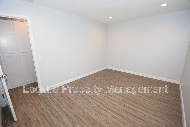 Building Photo - 3611 Ketch Ave