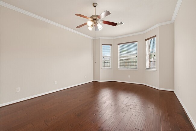 Building Photo - 24526 Avellino Ct