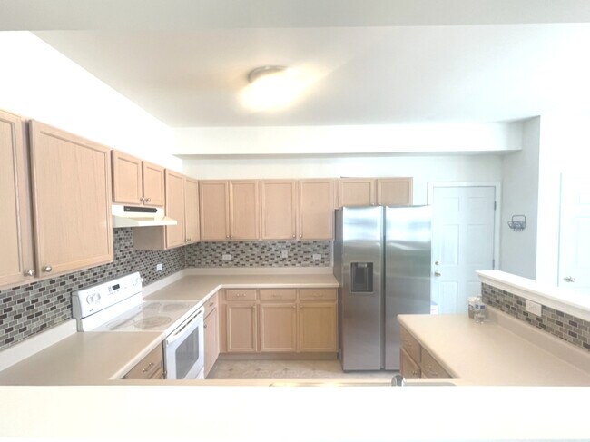 Building Photo - 1884 Fescue Dr