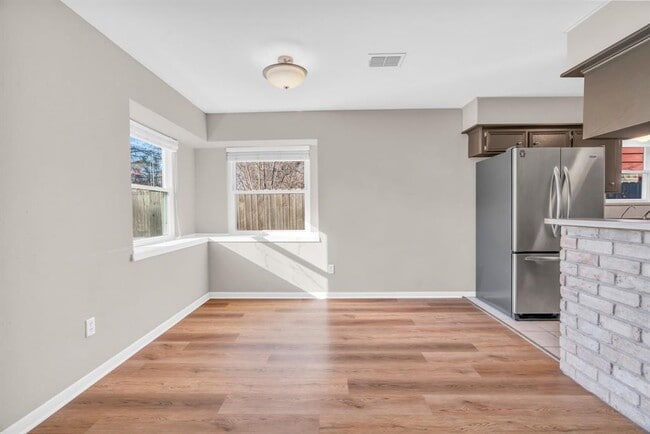 Building Photo - 22315 Walnut Valley Dr