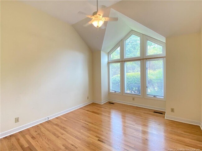 Building Photo - 26 Oak Landing