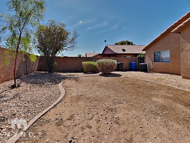 Building Photo - 15012 W Watson Ln