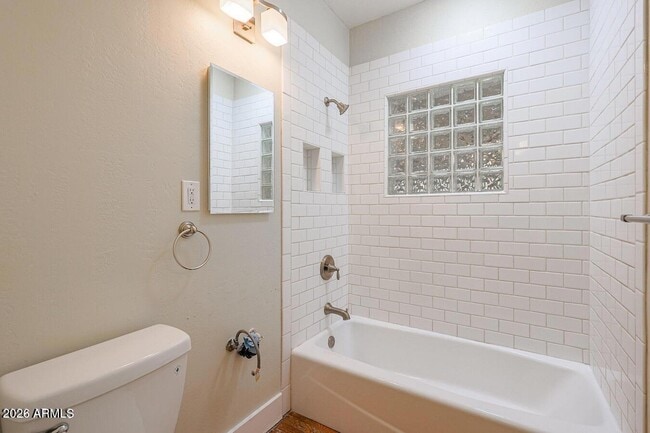 Building Photo - 57 W Lewis Ave