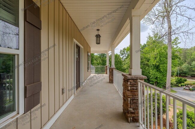 Building Photo - 15004 Beacon Ridge Dr