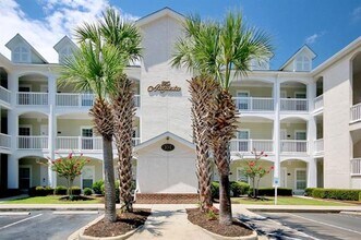 Building Photo - 3BD, 2BA condo with All Utilities included