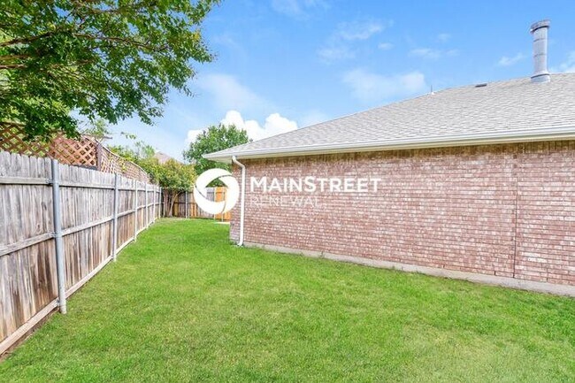 Building Photo - 3 Bedroom Pet-Friendly Home in Balch Springs, TX with Main Street Renewal
