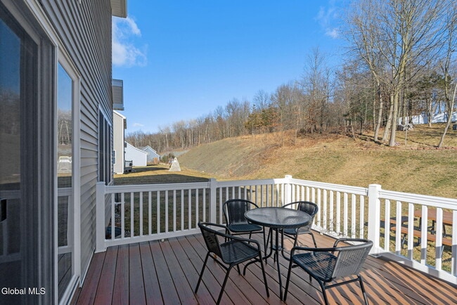 Building Photo - 2 Birch Ct