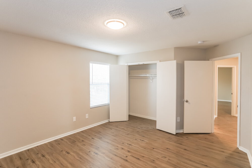 Building Photo - 8764 Stonebriar Ln