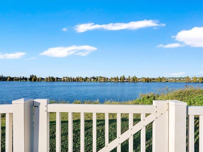 Building Photo - 2274 Geneva Dr