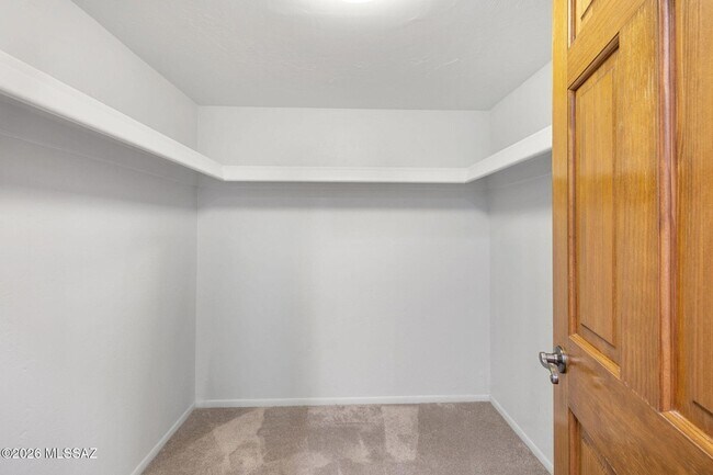 Building Photo - 3721 N Sierra Madre Dr