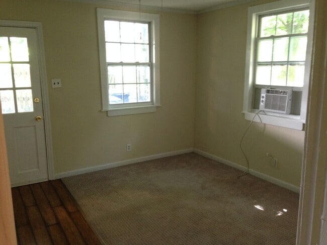 Building Photo - Most Affordable One Bedroom House in Mt Pl...