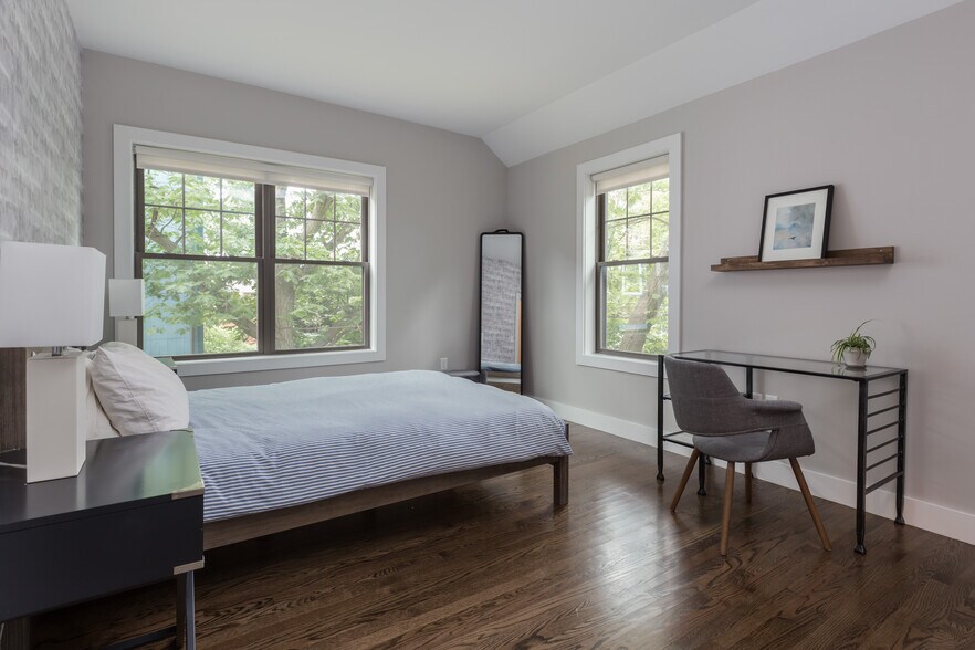 Building Photo - 65 Beech Glen St