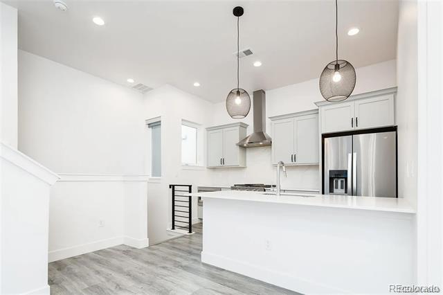 Building Photo - 3460 S Corona St