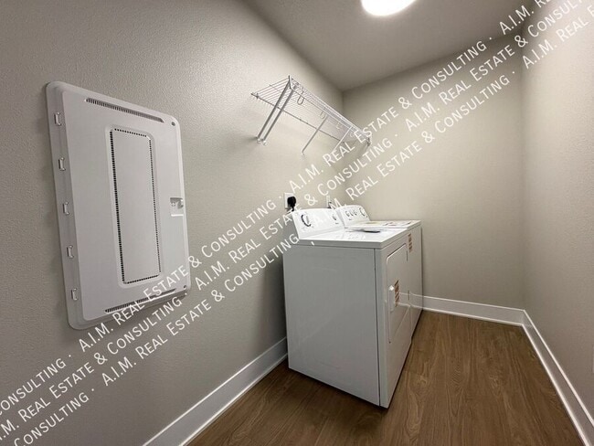 Building Photo - 284 Caspian Ct