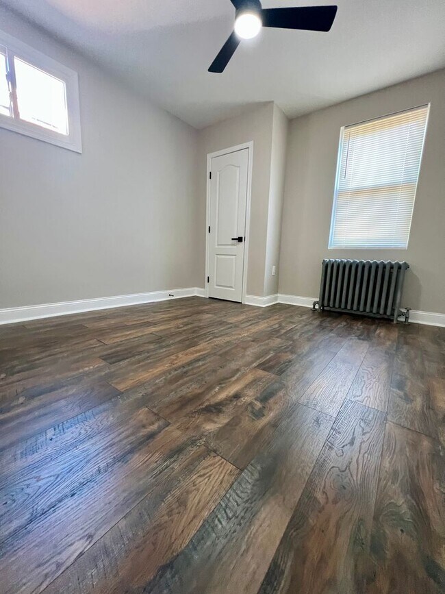 Building Photo - Gorgeous 3-Bedroom Townhome in Juniata! Available NOW!