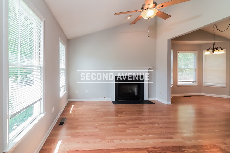Building Photo - 100 Villa Rosa Dr