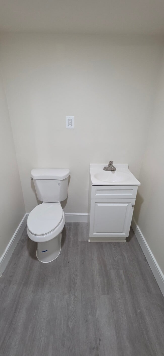 Building Photo - 4267 Labyrinth Rd