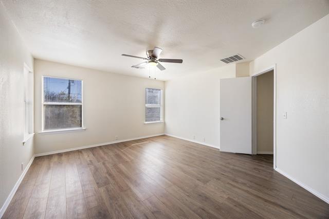 Building Photo - 211 Prentice Dr