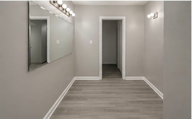 Building Photo - 320 Aquarius Dr