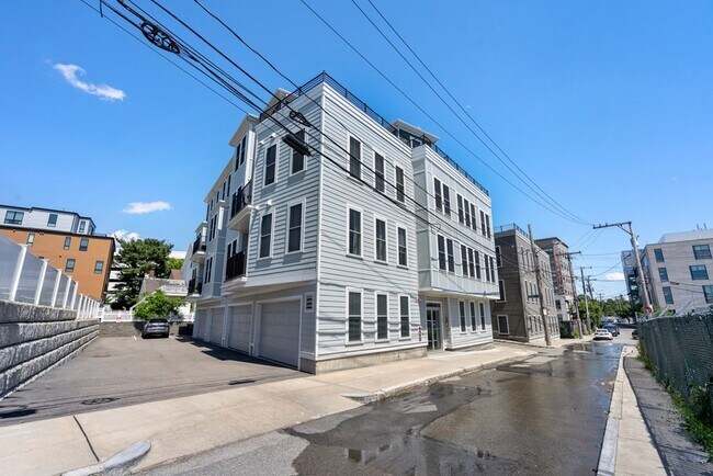 Building Photo - 71 Willow Ct
