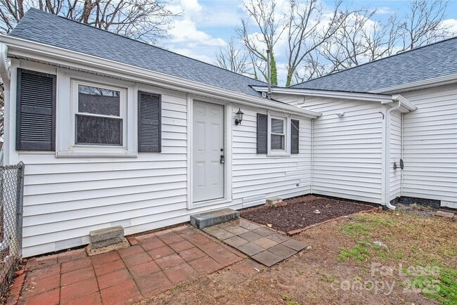 Building Photo - 63 3rd St NW