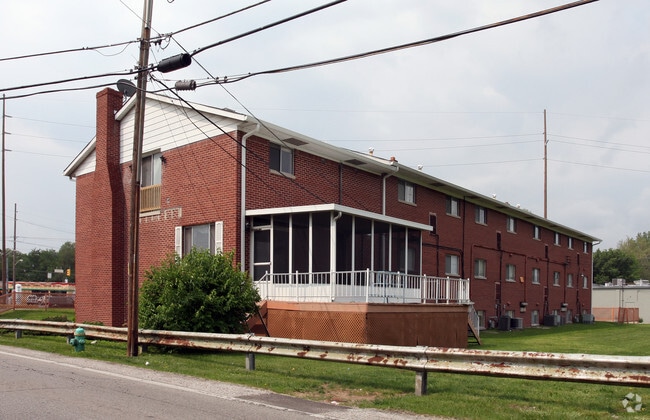 Building Photo - 3022 Guion Rd