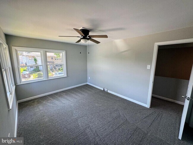 Building Photo - 1015 Alcyon Dr