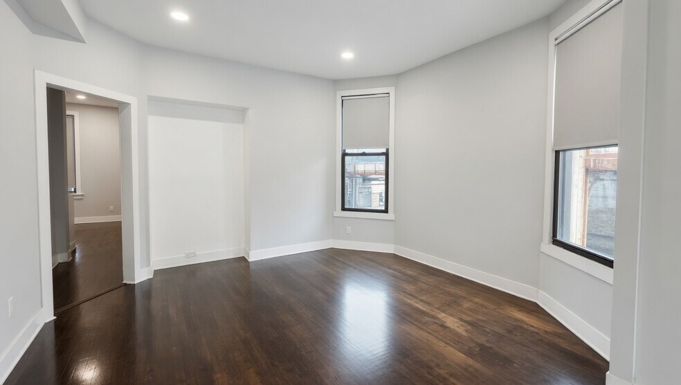 Building Photo - 3415 N Seminary Ave