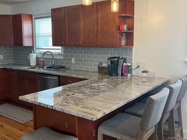 Building Photo - 47 Brookline Ave