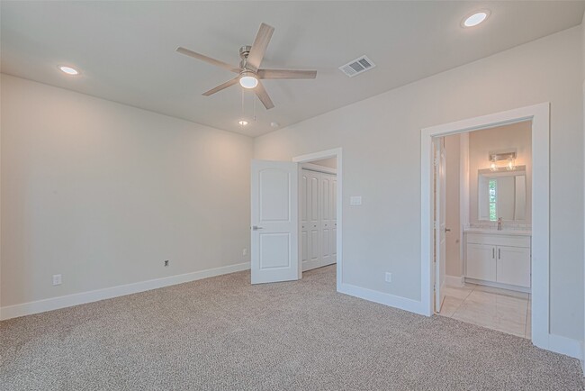 Building Photo - 2414 Sam Wilson St