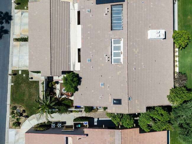 Building Photo - 44825 Guadalupe Dr