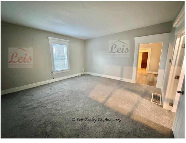 Building Photo - 301 E Canal St