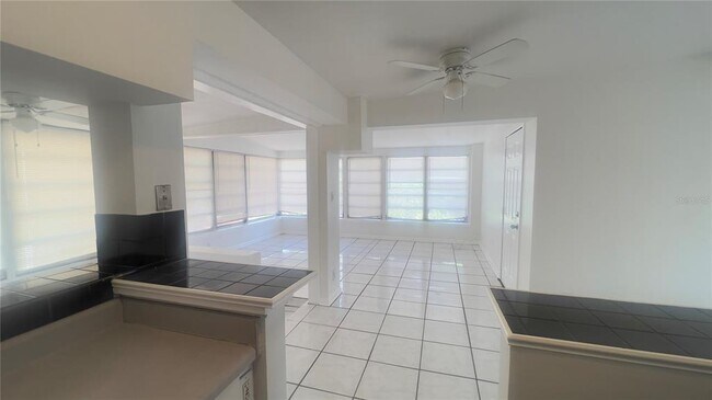 Building Photo - 110 14th Ave SW