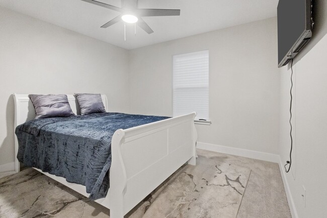 Building Photo - Spacious 3BR Townhome in Bryans Road