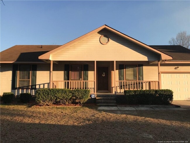 Primary Photo - 6886 Kingsgate Dr